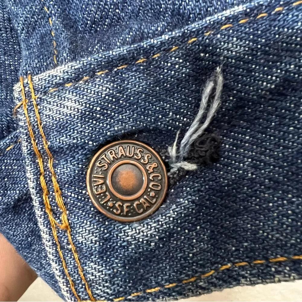 Vintage 80’s Levi’s Trucker Jean Jacket Denim Blue Style 70506 Size 42